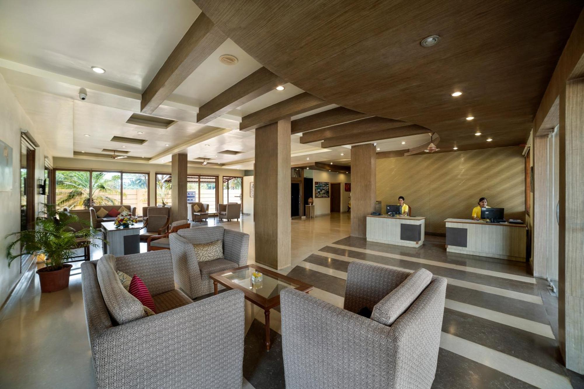 Sterling Karwar Hotel Exterior photo