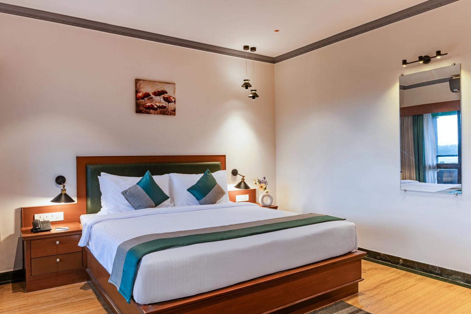 Sterling Karwar Hotel Exterior photo