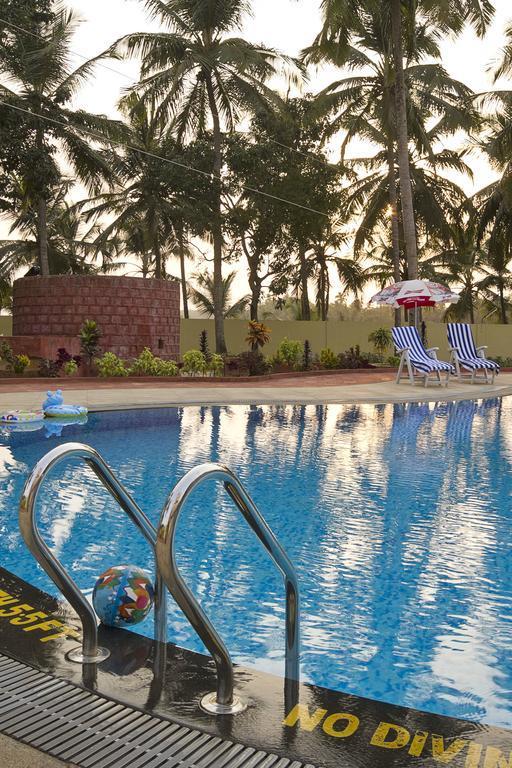 Sterling Karwar Hotel Exterior photo