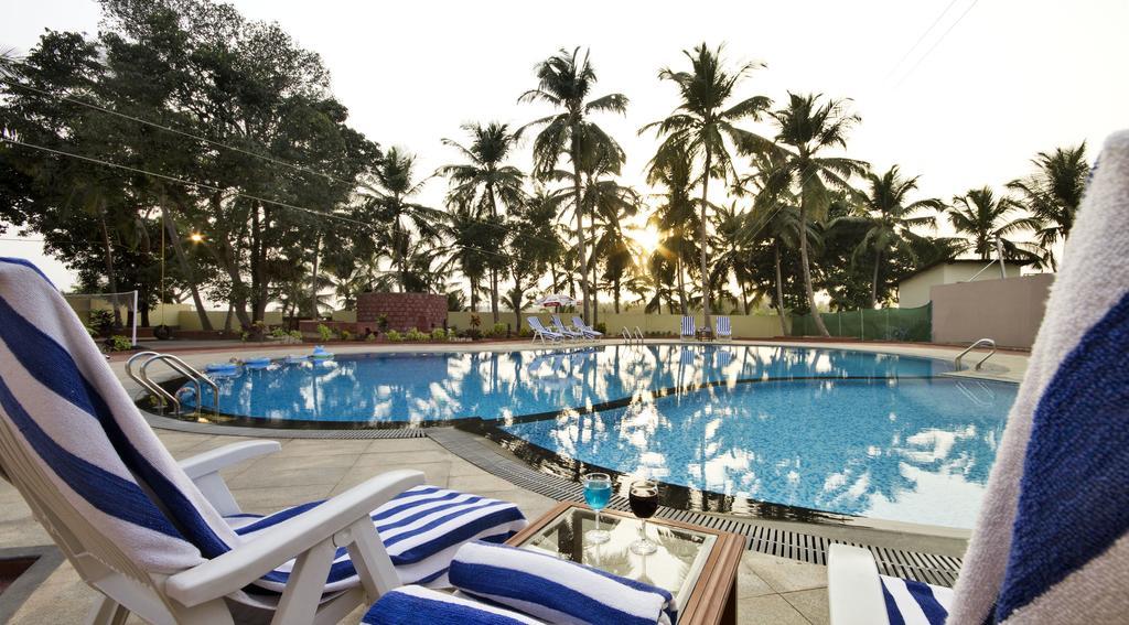 Sterling Karwar Hotel Exterior photo