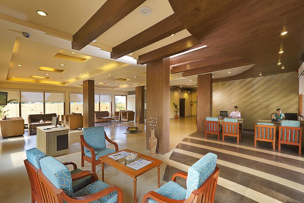 Sterling Karwar Hotel Exterior photo